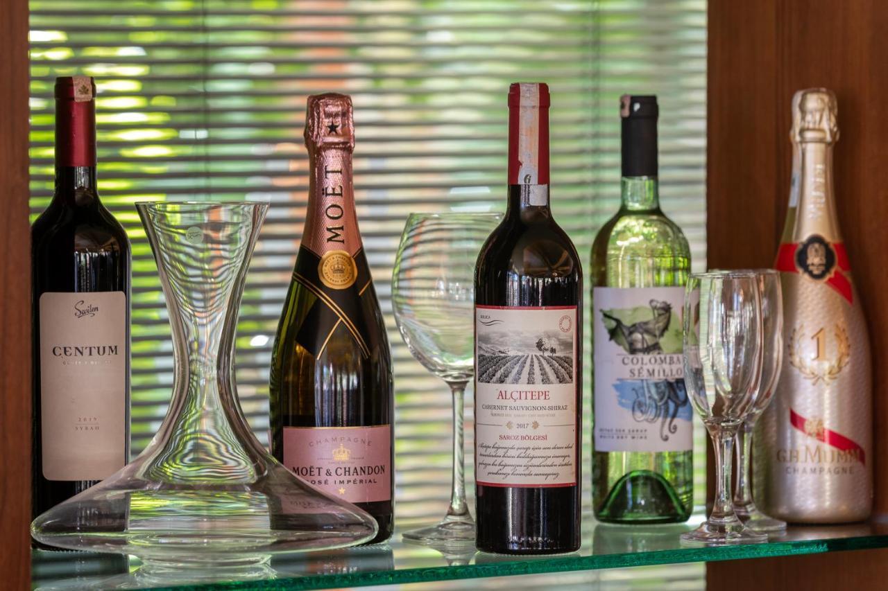 Marti Myra Hotel Tekirova Ngoại thất bức ảnh Wine bottles